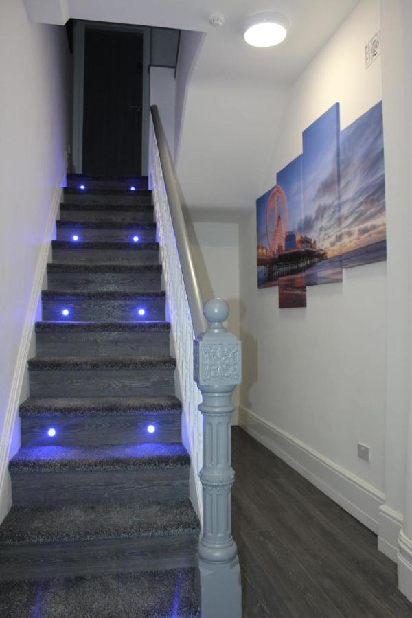 Albert Luxury Hottub & Jacuzzi Apartments Blackpool Eksteriør billede