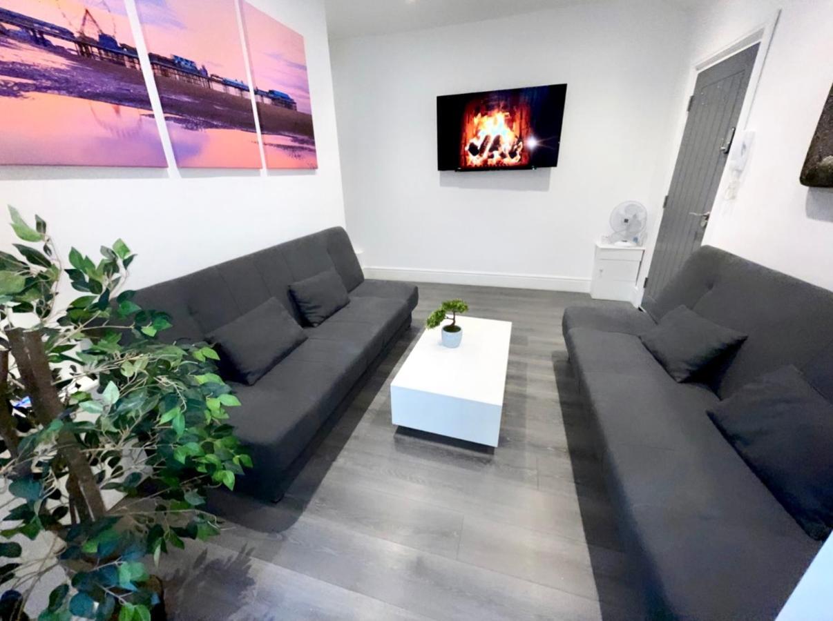 Albert Luxury Hottub & Jacuzzi Apartments Blackpool Eksteriør billede